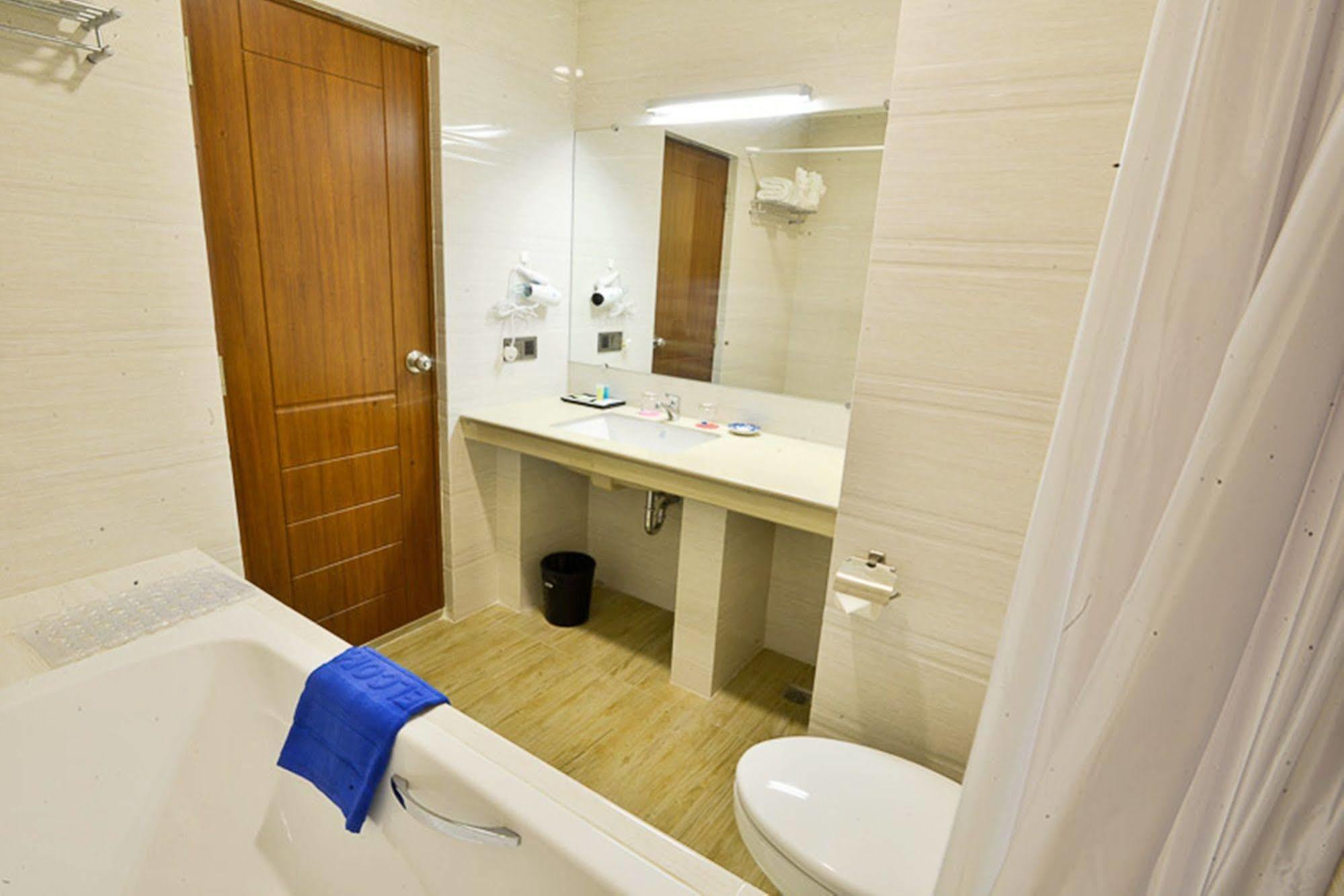 Serene Valley Hotel Yangon Luaran gambar
