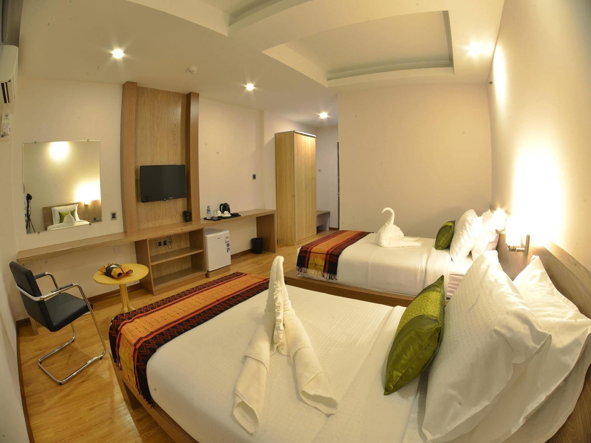 Serene Valley Hotel Yangon Luaran gambar
