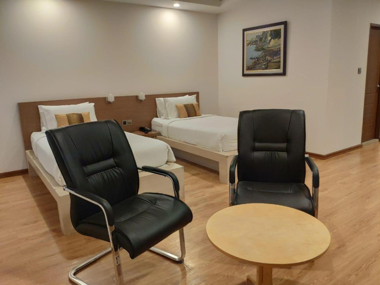 Serene Valley Hotel Yangon Luaran gambar